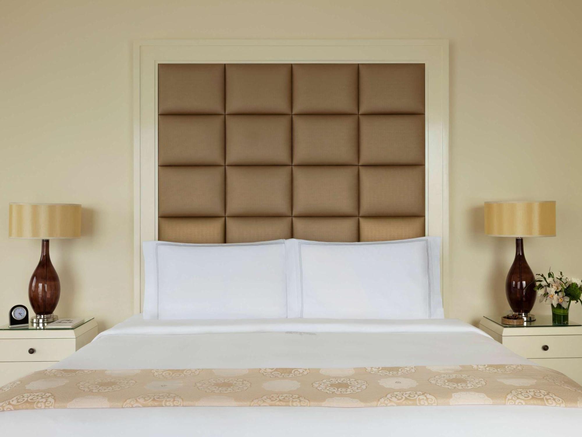 Raffles Makati Hotel Makati City Luaran gambar