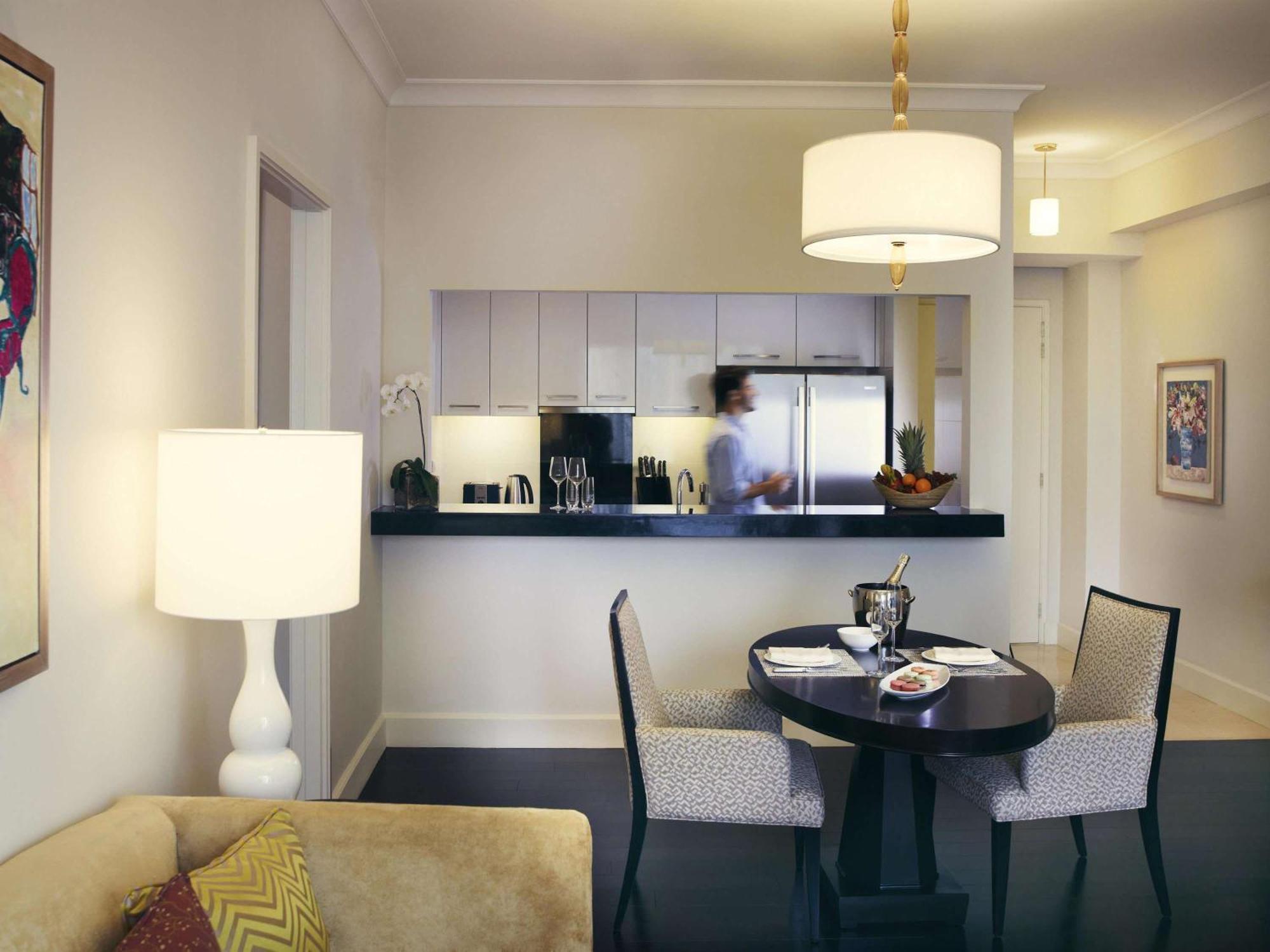 Raffles Makati Hotel Makati City Luaran gambar